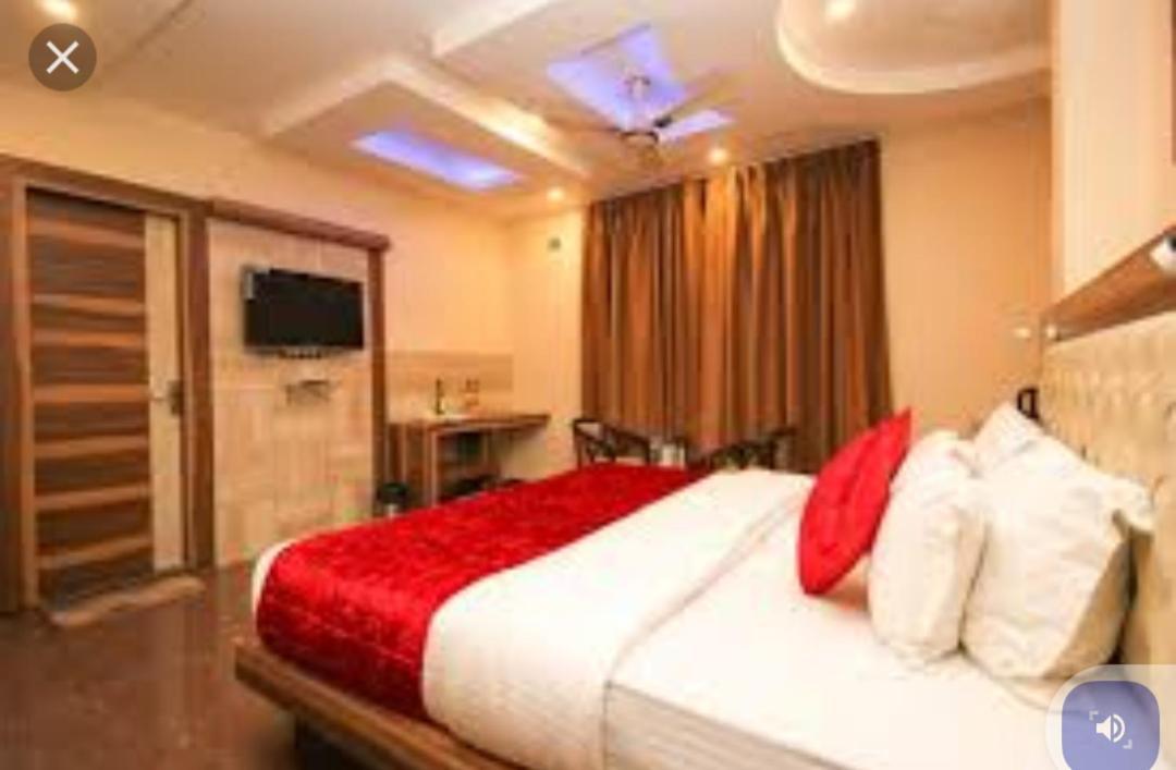 Hotel King Castle Dharamshala Buitenkant foto