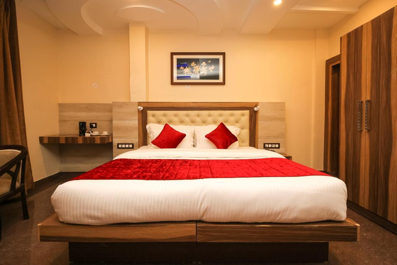 Hotel King Castle Dharamshala Buitenkant foto